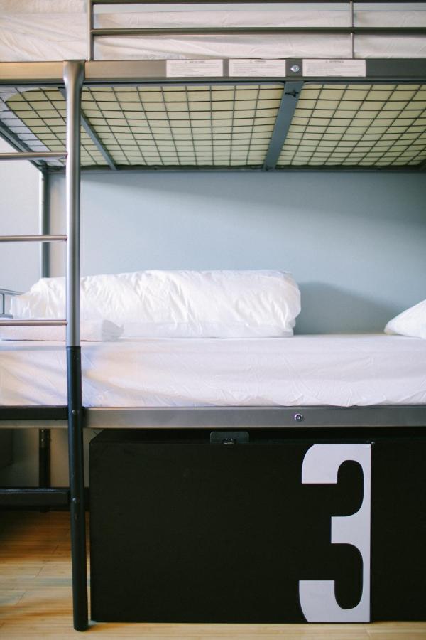 Bed 4-Bed Female Dormitory Room Private Bathroom